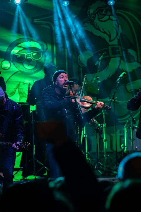 Gibonni u Parku spektakularno otvorio glazbeni program Adventure. Pogledajte kako je bilo