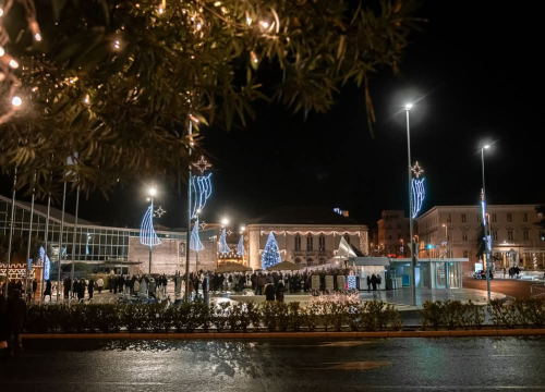 Fotografija 13 - Otvorena sezona klizanja: Ledena avantura osvaja Šibenčane i njihove goste