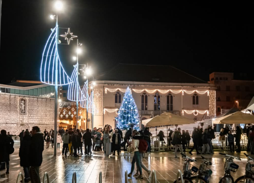Fotografija 12 - Otvorena sezona klizanja: Ledena avantura osvaja Šibenčane i njihove goste
