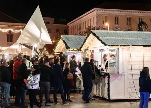 Fotografija 8 - Otvorena sezona klizanja: Ledena avantura osvaja Šibenčane i njihove goste