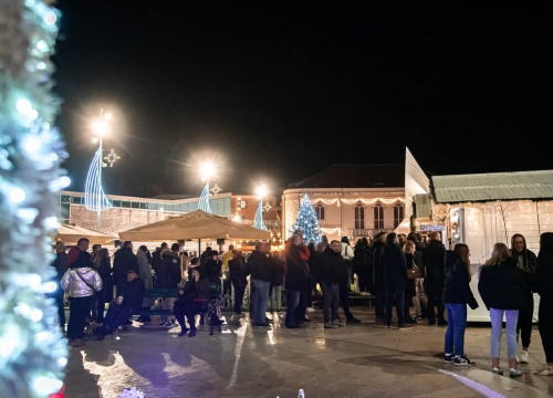 Fotografija 9 - Otvorena sezona klizanja: Ledena avantura osvaja Šibenčane i njihove goste