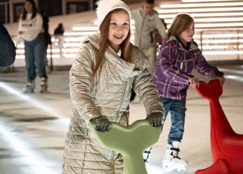 Fotografija 2 - Otvorena sezona klizanja: Ledena avantura osvaja Šibenčane i njihove goste