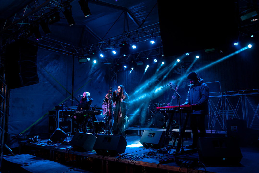 Kninski The Alibor zagrijao sinoć šibensku publiku u Parku