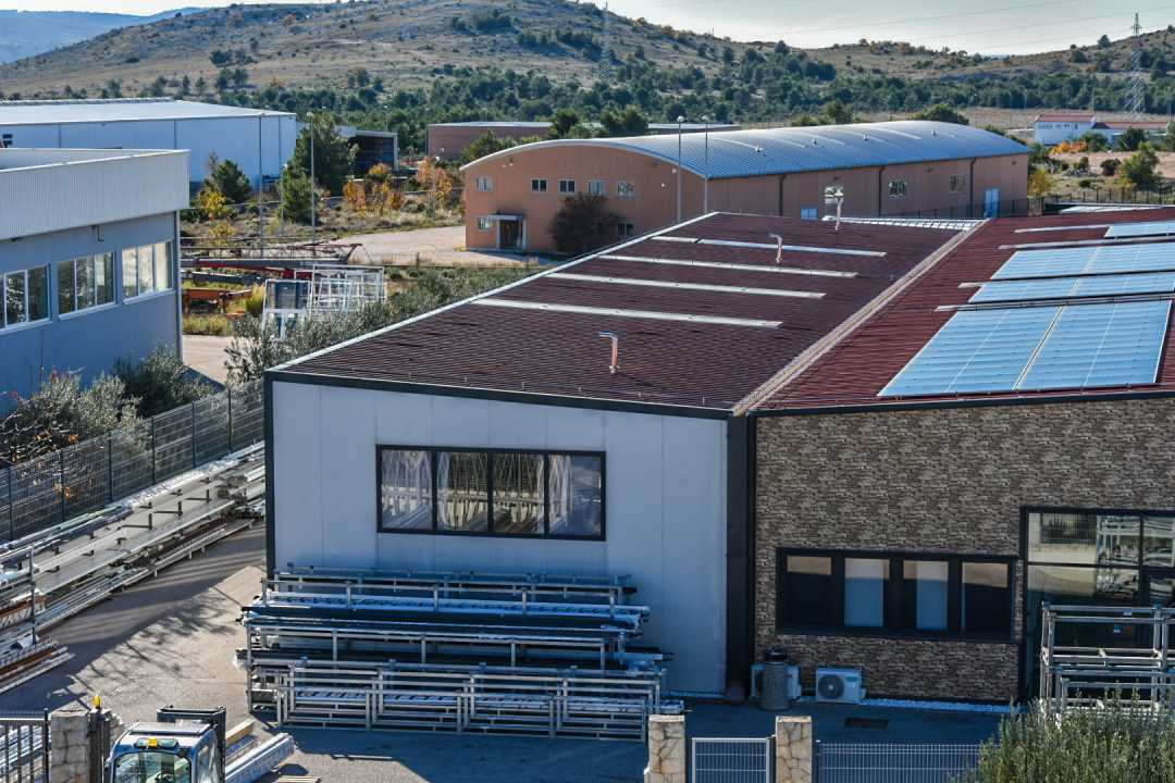 Slavljenička godina za Skelin Mont: Uspješno poslovanje ispunjeno inovacijama i liderstvom u ALU i PVC stolariji