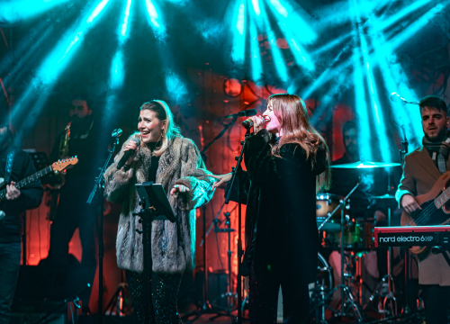 Fotografija 11 - Bend s energičnim ženskim vokalima otvorio tjedan zabave na Adventuri