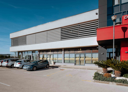 Zahvala na povjerenju i blagdanske želje od Sorriso Beauty Centra