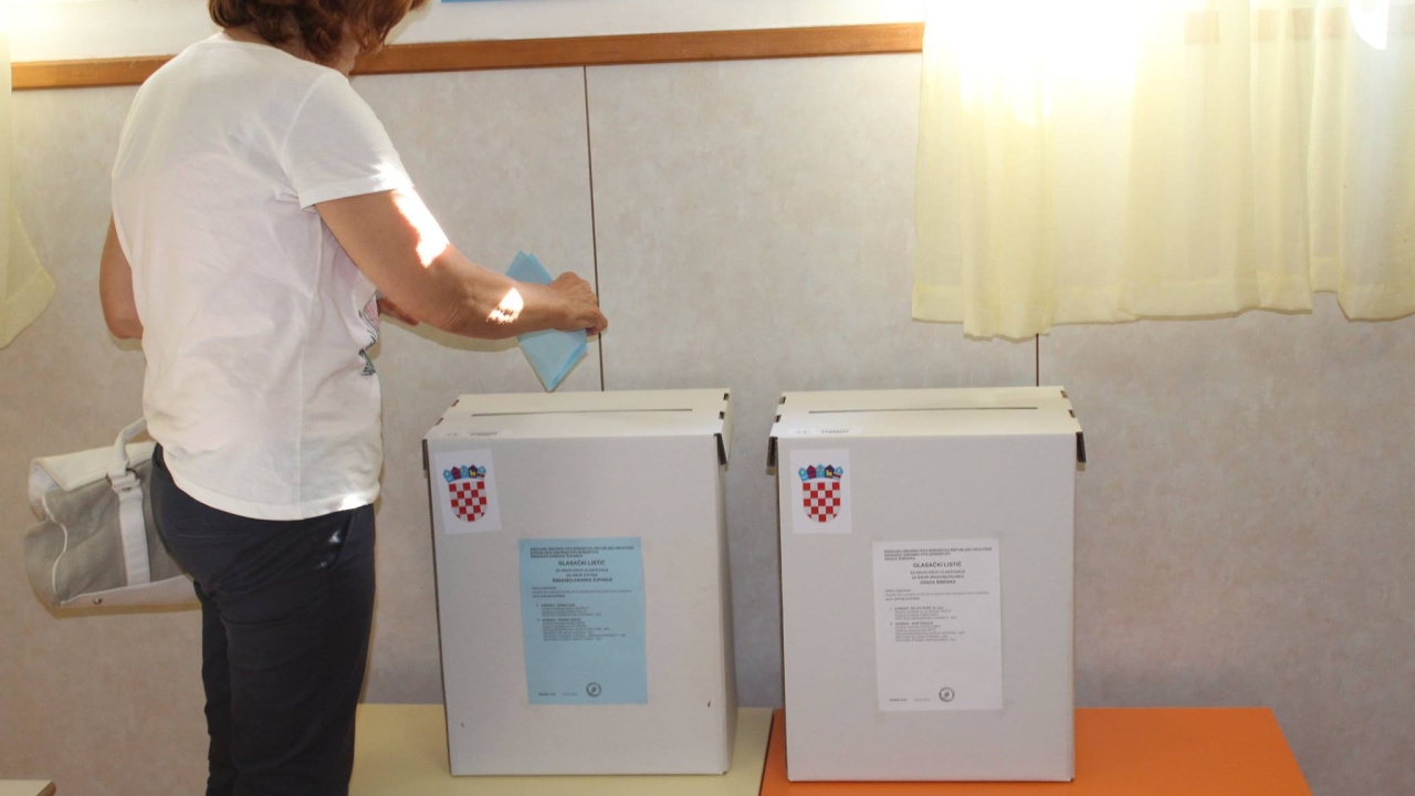 Za neke birače u Šibeniku mijenja se biračko mjesto, donosimo popis ulica