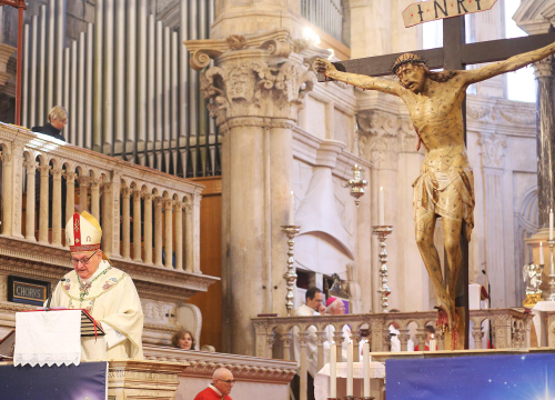 Fotografija 8 - Šibenski biskup Tomislav Rogić predvodio novogodišnje svečano misno slavlje