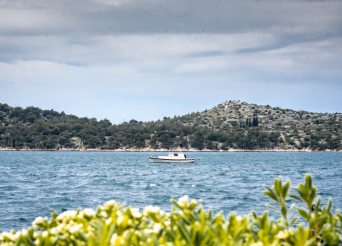 Promjenjivo oblačno s kišom