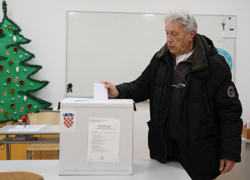 Izlaznost do 16,30 sati: U Šibeniku glasalo 33,17 posto birača
