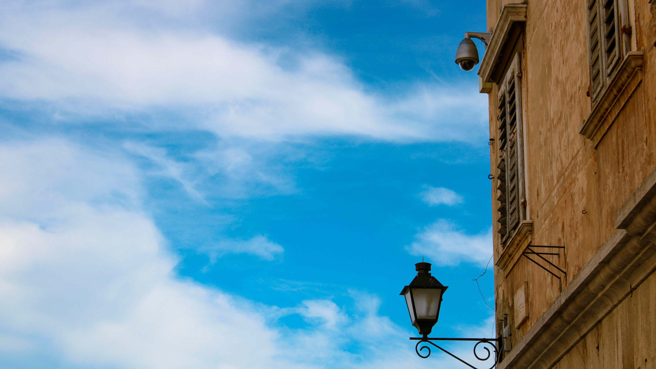 Britanski portal odabrao najljepši i najružniji hrvatski grad na moru