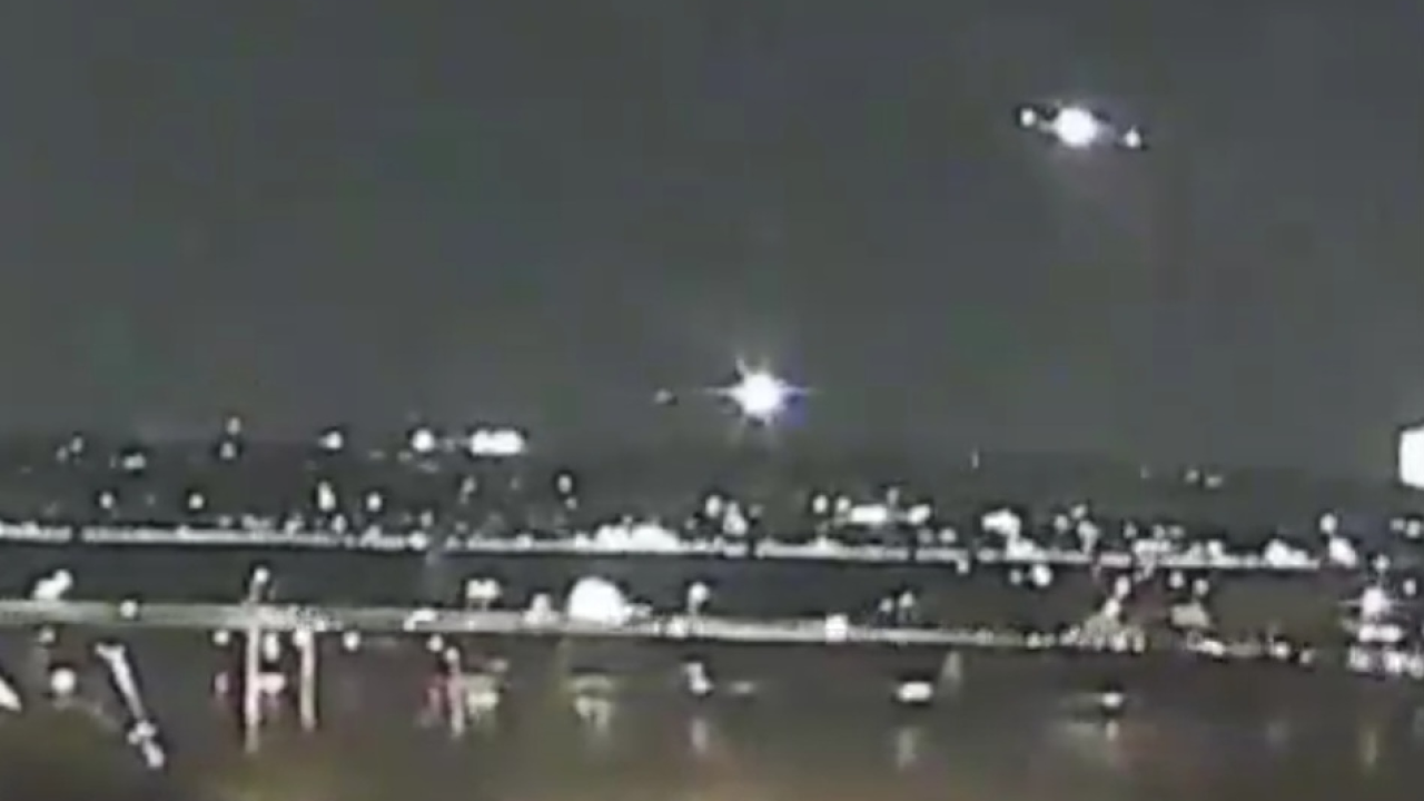 Putnički avion i helikopter američke vojske sudarili se iznad Washingtona: Zasad nema preživjelih