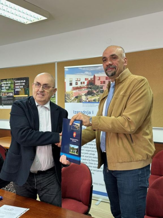 Županija će sufinancirati projekt izgradnje Centra za starije osobe u Drnišu