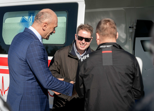 Fotografija 3 - Zavod za hitnu medicinu Šibensko-kninske županije bogatiji za dva nova sanitetska vozila