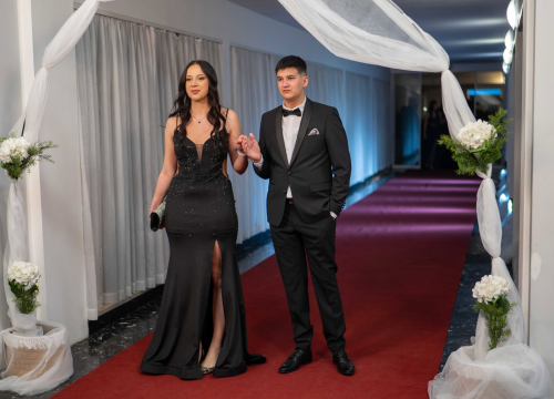 Fotografija 9 - FOTOGALERIJA Zavirite na spektakularni Maturalni ples Ekonomske škole (1)