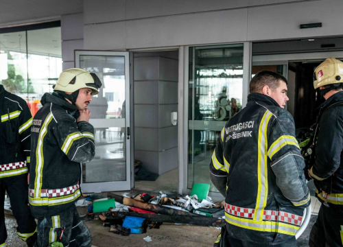 Fotografija 14 - Požar u City Lifeu: Zgrada evakuirana zbog gustog dima, nema ozlijeđenih