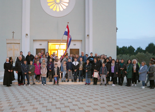 Fotografija 2 - Stepinčevo u župi Srima