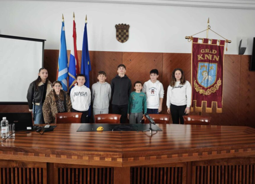 Miran Batić izabran za dječjeg gradonačelnika Grada Knina