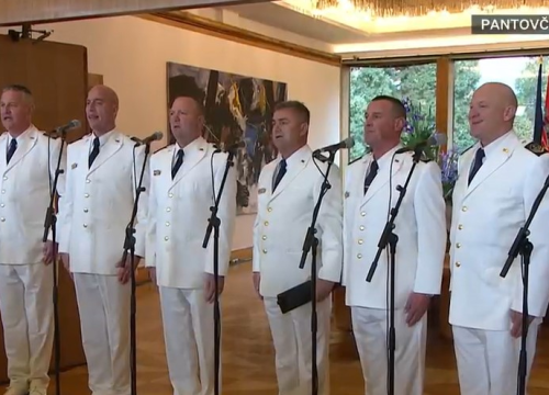 Poslušajte 'Lijepu našu' koju je inauguraciji izvela klapa Hrvatske ratne mornarice