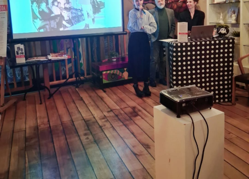 Fotografija 6 - Stoljeće mini suknje: Otvorena izložba fotografija šibenskih modnih revolucionarki