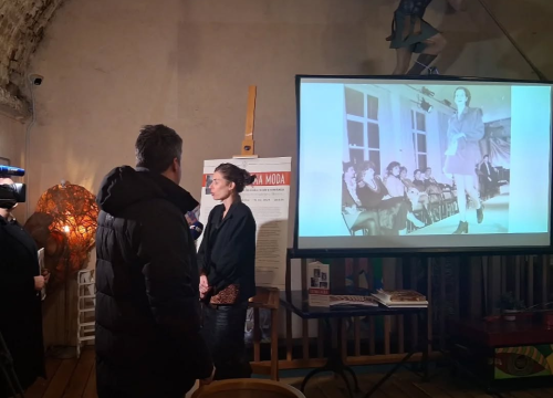 Fotografija 8 - Stoljeće mini suknje: Otvorena izložba fotografija šibenskih modnih revolucionarki