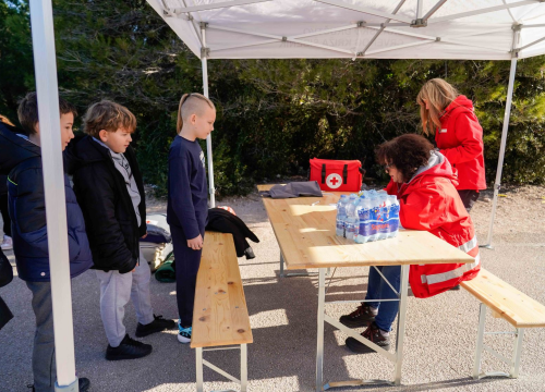 Fotografija 18 - Evakuirana OŠ Brodarica: Bez brige, to je bila samo vježba