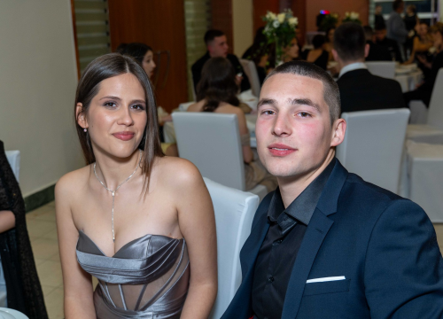 Fotografija 23 - Zavirite na maturalni ples šibenske Medicinske škole (2)