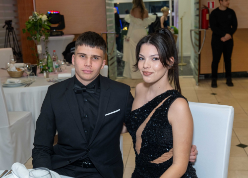 Fotografija 28 - Zavirite na maturalni ples šibenske Medicinske škole (2)