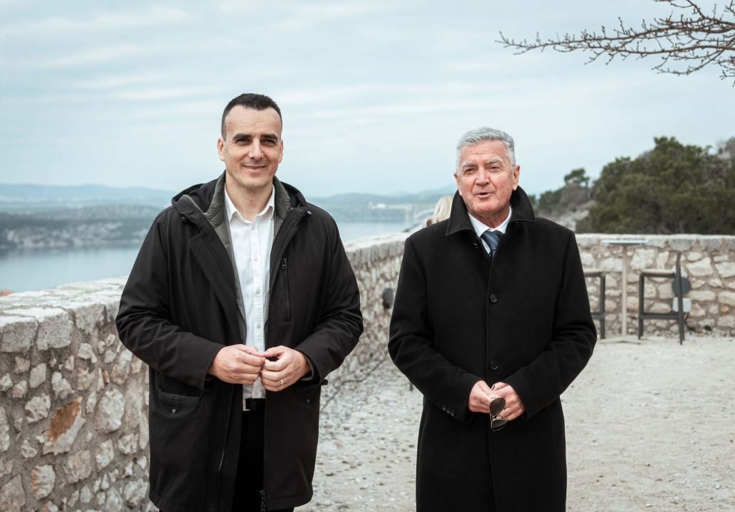 FOTOGALERIJA Paško Rakić i službeno kandidat HDZ-a za župana, a ima i slogan: 'Vrime je da i županija uspije'