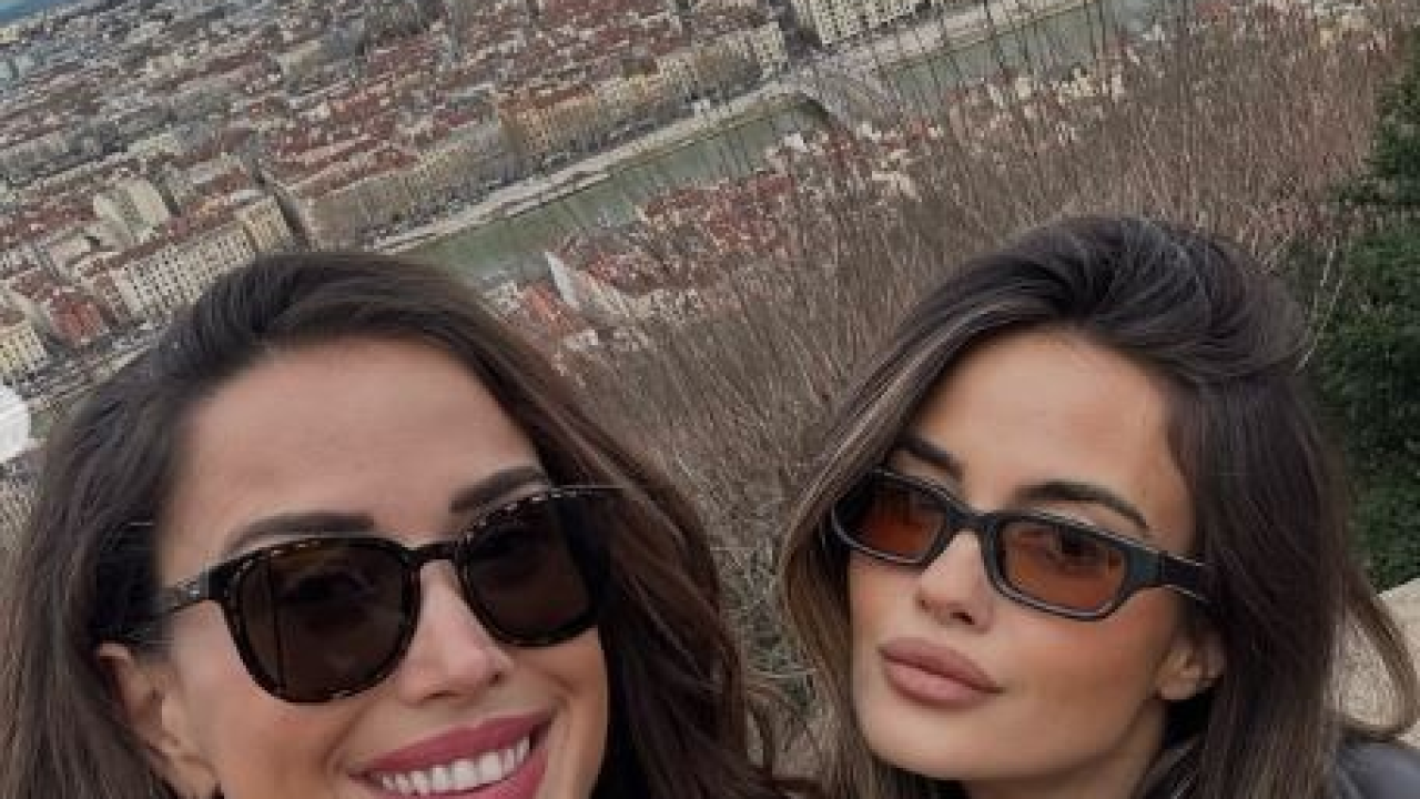 Elegantno i raskošno: Adriana Ćaleta-Car nosi suknju od par eura kao da je dizajnerski komad