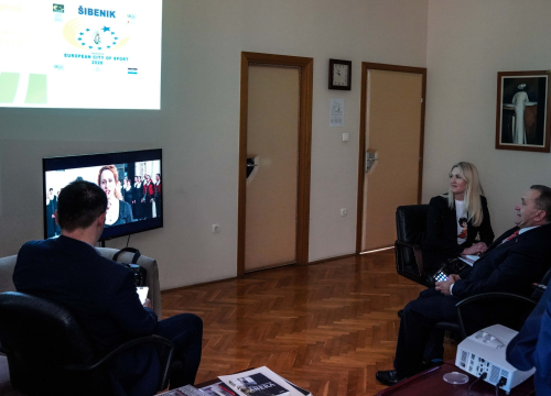 Fotografija 2 - Gradonačelnik primio izaslanstvo Europske komisije zaduženo za sport