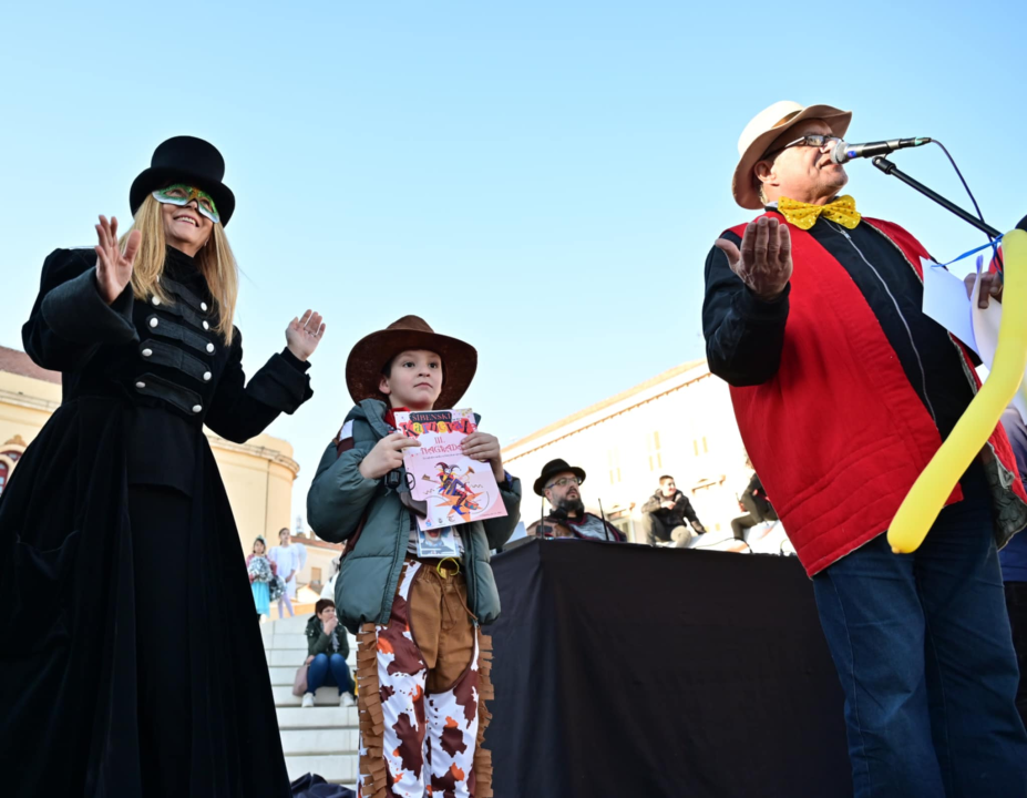 Maškarana povorka prošla kroz grad (1)