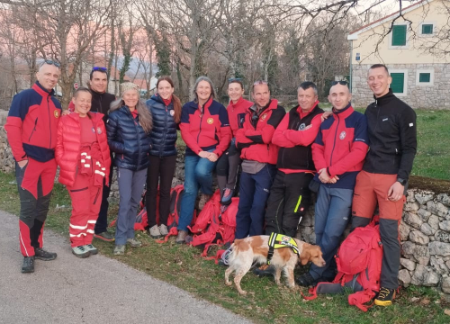 Fotografija 6 - Šibenski HGSS-ovci spasili ozlijeđenu ženu kod Kijeva