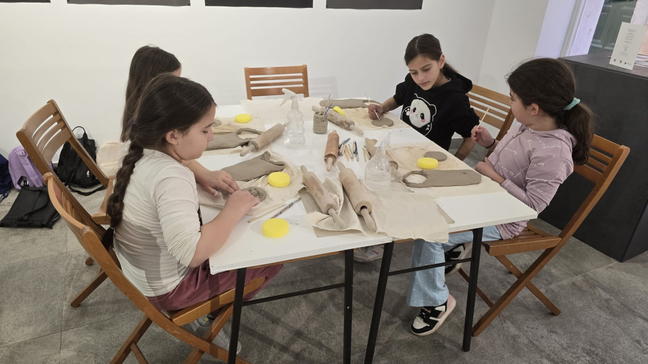 Mali kipari: Školarci iz Unešića izrađivali predmete s motivima katedrale sv. Jakova