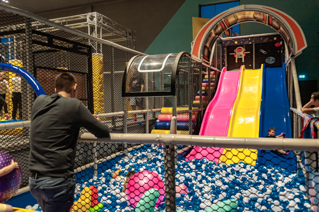 FOTO Besplatna kava i vrhunska zabava u Pizzaholicu!