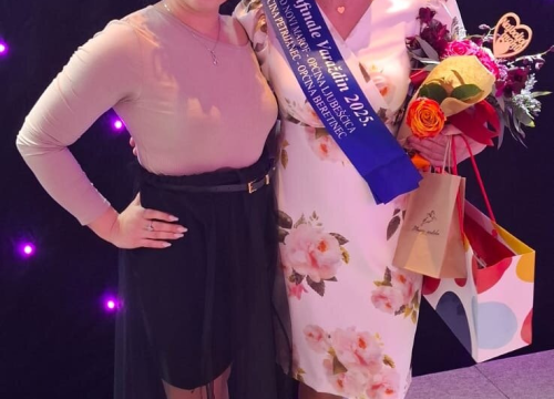 Fotografija 4 - Završnica u Šibeniku: Majka 14-ero djece Ljerka Jaić izborila finale za 'Najljepšu mamu Hrvatske'