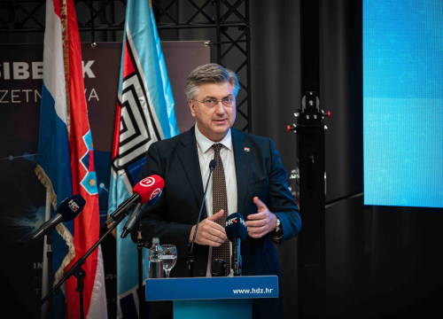 Andrej Plenković na obilježavanju 35. godišnjice osnutka šibenskog HDZ-a: 'Tim je sjajan i vjerujem da će zadobiti potporu Šibenčana'