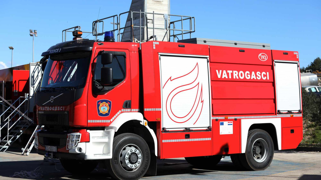 Novi vatrogasni dom u Unešiću – korak bliže bržem i učinkovitijem odgovoru na požare