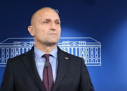 Ministar Anušić obilazit će sutra vojarne u Kninu