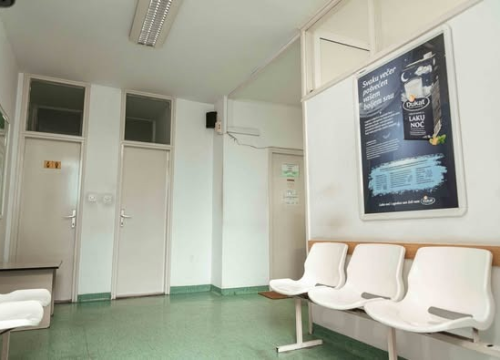 Val 'ljetne korone' puni ambulante: Testovi se sve više prodaju, a ovo su simptomi