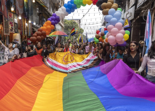 Mađarski parlament usvojio zakon o zabrani održavanja Parade ponosa
