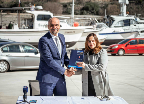 Župan Jelić i Jadranka Fržop potpisali ugovor o financiranju projekata: ‘Lučka infrastrukira nam je od iznimnog značaja’