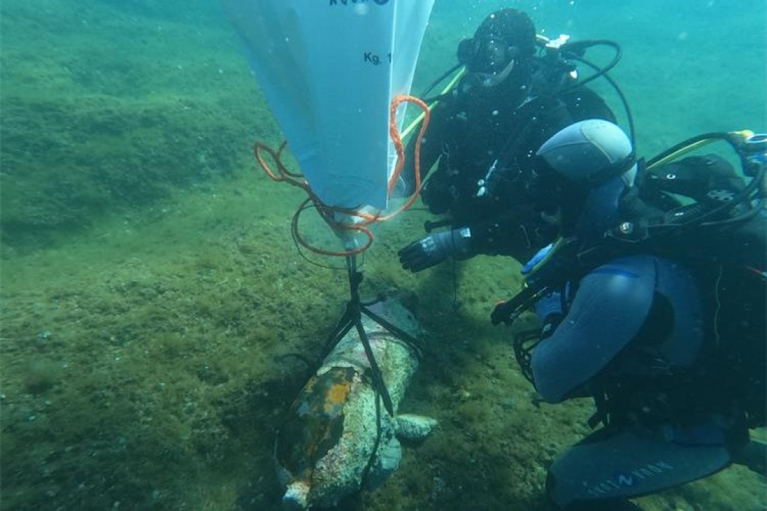 Kraj otoka Mažirina uništene dvije avionske bombe iz Drugog svjetskog rata