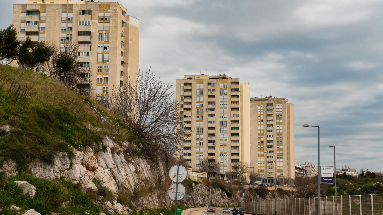 Kako do jeftinijih stanova i treba li uvesti zakon o stanovanju?