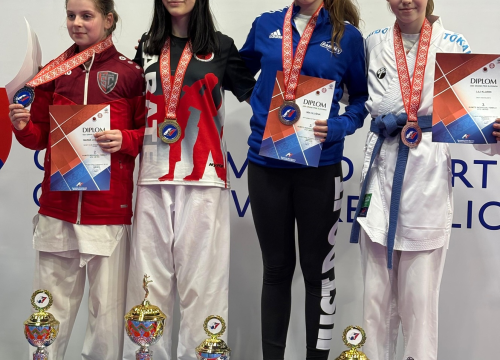 Fotografija 3 - Vodička karatašica Lili Klarin brončana u Slovačkoj, u kategoriji sa 55 natjecateljica