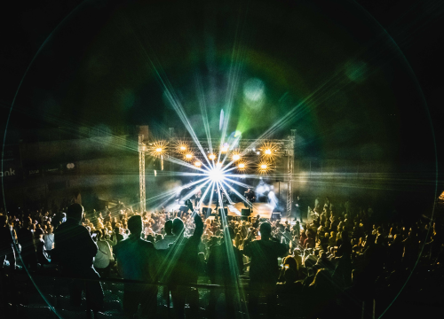 Dupli koncert na Mihovilu: Rundek & Ekipa i PipsChips&Videoclips zajedno na pozornici