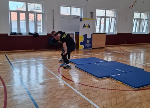 Učenicima TUŠ-a u dvorani Miminac policija predstavila svoje zanimanje i pogodnosti školovanja