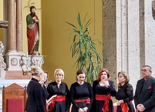 Fotografija 8 - Stoljetna tradicija pučkih korizmenih napjeva: Klape nastupile na korizmenom koncertu u Drnišu