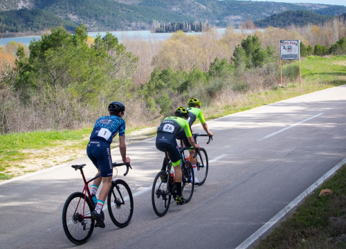 Fotografija 8 - FOTO: U nedjelju '4. Skradin Granfondo': Spektakularna staza za bicikliste, spektakularan cilj za publiku