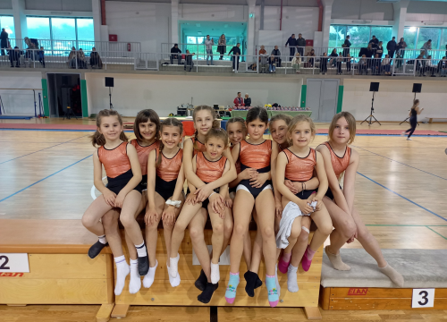 Fotografija 4 - FOTO: Gimnastičari Dišpeta nastupili u Solinu, u dvije konkurencije osvojili ekipnu prvu poziciju